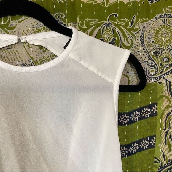 Alice + Olivia Ivory Draped Silk Sleeveless Blouse Size Small - Picture 5 of 15
